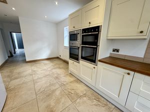 Open Plan Dining Kitchen- click for photo gallery